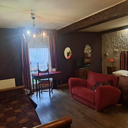 Chambres D'Hotes Les Hirondelles Gaubiving Bagian luar foto