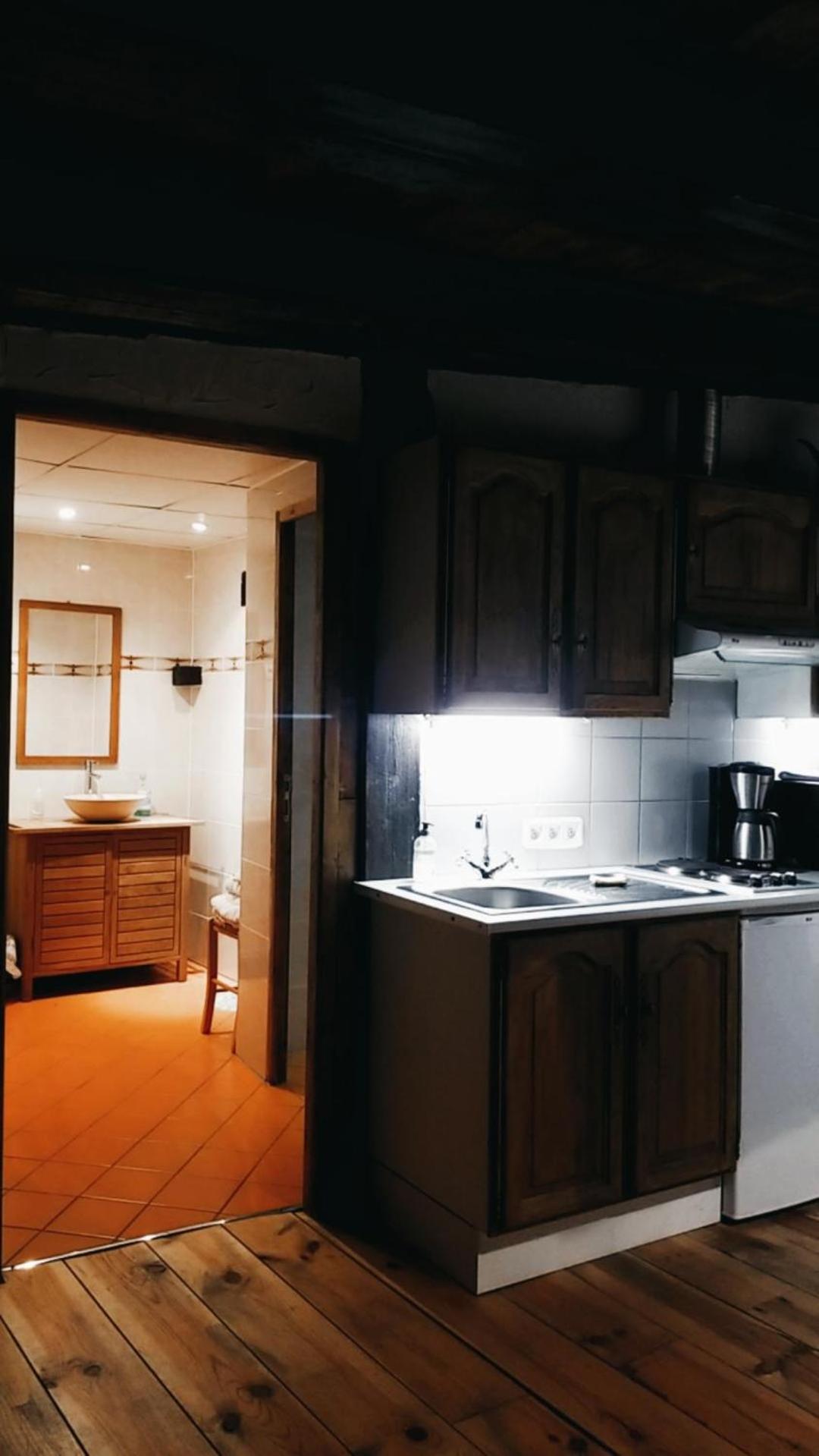Chambres D'Hotes Les Hirondelles Gaubiving Bagian luar foto